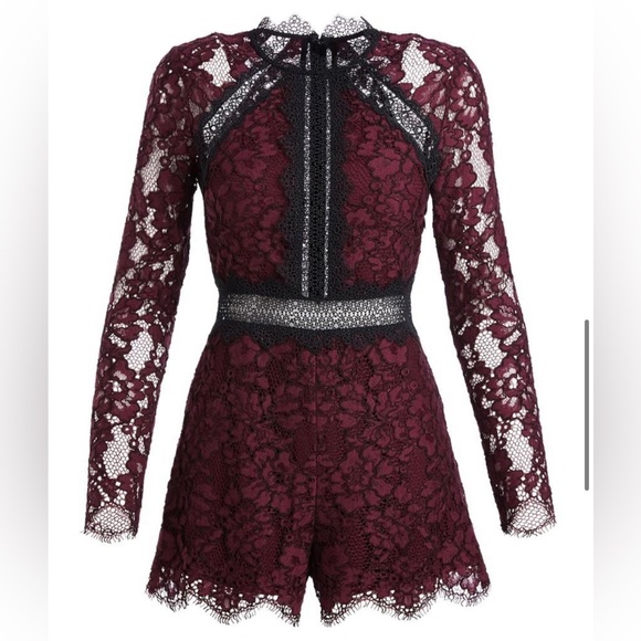 Alexis Eva Long Sleeve Lace Romper - Picture 3 of 9